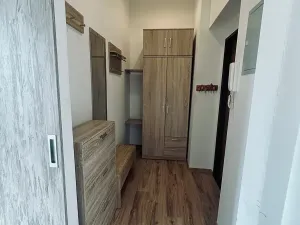 Prodej bytu 2+1, Karlovy Vary, Jaltská, 51 m2