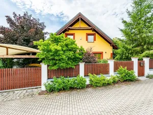 Prodej rodinného domu, Květnice, Sosnová, 170 m2