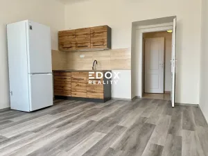 Pronájem bytu 1+kk, Praha - Strašnice, V olšinách, 30 m2