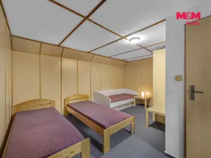 Prodej ubytování, Deštné v Orlických horách, 1200 m2