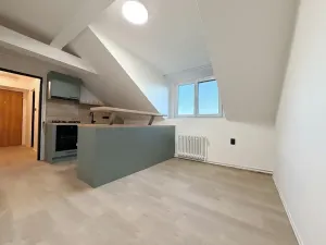 Pronájem bytu 2+1, Praha - Uhříněves, V bytovkách, 44 m2