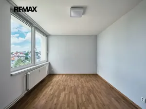 Prodej bytu 2+kk, Praha - Hostivař, Hornoměcholupská, 45 m2
