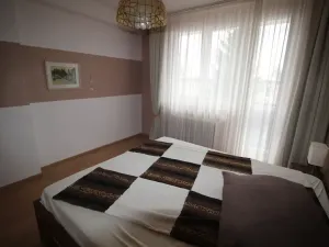 Prodej bytu 3+1, Praha - Troja, Na Šutce, 73 m2