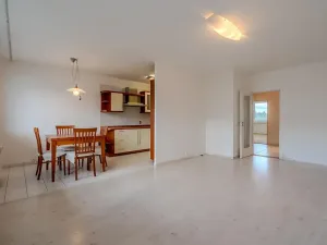 Prodej bytu 3+1, Praha - Kyje, Travná, 80 m2