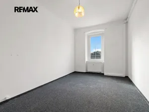 Pronájem bytu 1+1, Plzeň, Skvrňanská, 50 m2