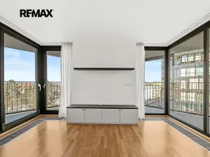 Pronájem bytu 2+kk, Praha - Žižkov, Malešická, 73 m2