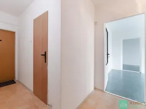 Prodej bytu 2+1, Osek, Hrdlovská, 63 m2