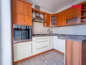 Pronájem bytu 3+kk, Plzeň - Skvrňany, Waltrova, 74 m2