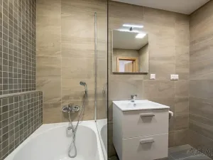 Pronájem bytu 2+1, Ostrava, Varenská, 58 m2
