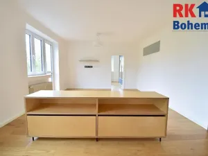 Pronájem bytu 3+kk, Praha - Vršovice, Jakutská, 67 m2