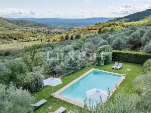 Prodej vily, Loro Ciuffenna, Itálie, 285 m2