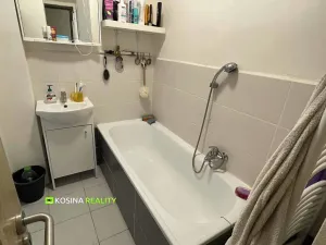 Prodej bytu 3+1, Kynšperk nad Ohří, Staré náměstí, 78 m2