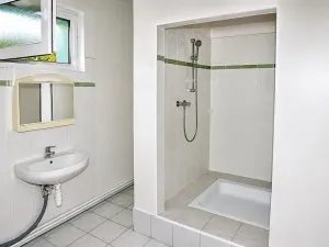 Prodej podílu rodinného domu, Vintířov, 200 m2