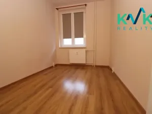 Prodej bytu 3+1, Horní Slavkov, Školní, 62 m2