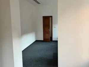 Pronájem kanceláře, Louny, Mírové náměstí, 40 m2