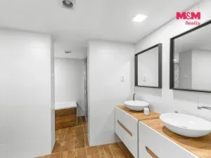 Prodej rodinného domu, Peruc - Černochov, 288 m2