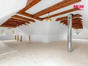 Prodej rodinného domu, Peruc - Černochov, 288 m2