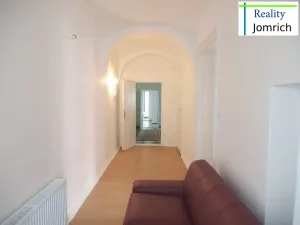 Pronájem bytu 4+kk, Liberec, nám. Sokolovské, 110 m2