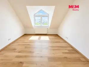 Pronájem bytu 3+1, Pardubice - Zelené Předměstí, K Višňovce, 84 m2