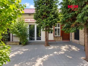 Pronájem restaurace, Kostelec nad Černými lesy - Kostelec nad Černými Lesy, náměstí Smiřických, 71 m2