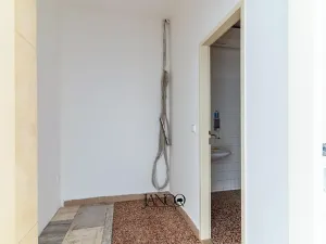 Pronájem kanceláře, Bílovice nad Svitavou, 87 m2