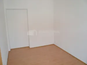 Pronájem bytu 2+1, Praha - Břevnov, Šlikova, 50 m2