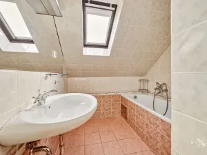 Prodej rodinného domu, Horoměřice, Za Dvorem, 290 m2