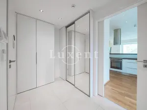 Prodej bytu 2+kk, Praha - Hlubočepy, Výhledová, 74 m2