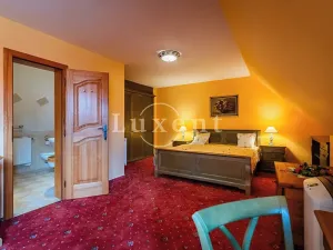 Prodej ubytování, Třebotov, U Tvrze, 2500 m2