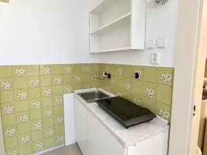 Pronájem bytu 1+kk, Praha - Vršovice, K louži, 35 m2