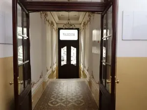 Pronájem bytu 1+kk, Karlovy Vary, Sadová, 50 m2