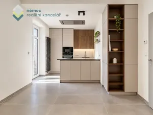 Pronájem bytu 3+kk, Praha - Strašnice, V úžlabině, 77 m2