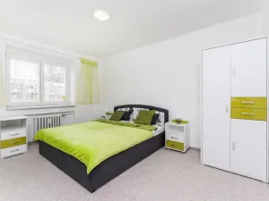 Pronájem bytu 2+1, Hradec Králové, Labská kotlina, 55 m2