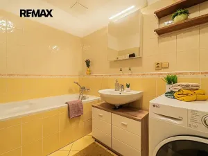 Pronájem bytu 2+kk, Slaný, Kybalova, 56 m2
