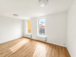 Prodej bytu 1+kk, Praha - Holešovice, Na Maninách, 26 m2