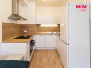 Pronájem bytu 2+kk, Praha - Hloubětín, Waltariho, 49 m2
