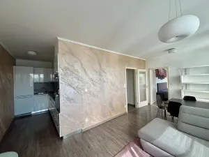 Prodej bytu 2+kk, Praha - Hostavice, U Hostavického potoka, 50 m2