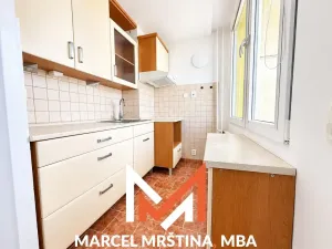 Pronájem bytu 1+kk, Náchod, Běloveská, 30 m2
