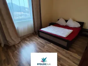 Prodej bytu 4+1, Teplice, Pod školou, 76 m2