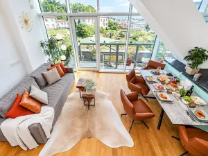 Pronájem bytu 3+kk, Praha - Smíchov, Kobrova, 173 m2