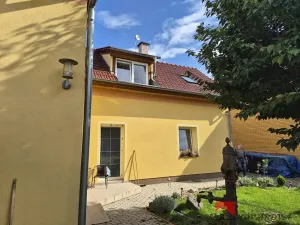 Pronájem bytu 3+1, Kralupy nad Vltavou, Kuzmínova, 60 m2