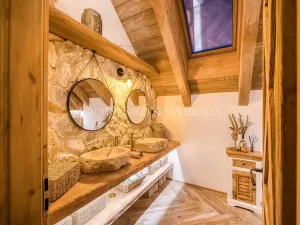 Prodej činžovního domu, Lipí, 223 m2