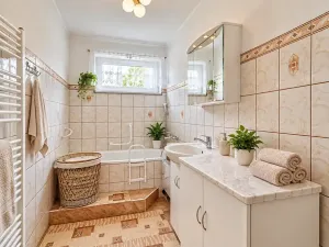 Prodej rodinného domu, Seč, Sídl. 9. května, 294 m2