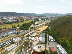 Pronájem kanceláře, Králův Dvůr, Tovární, 370 m2