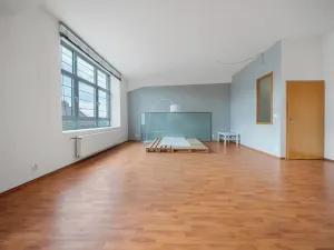 Prodej atypického bytu, Brno, Zábrdovická, 107 m2