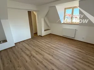 Pronájem bytu 3+kk, Kroměříž, Velké náměstí, 80 m2