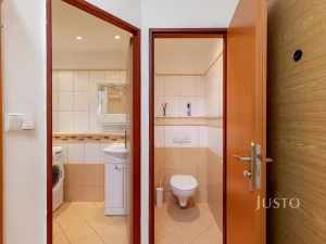 Pronájem bytu 3+kk, Praha - Petrovice, Rezlerova, 63 m2