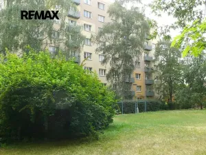 Pronájem bytu 1+1, Kladno, Finská, 43 m2