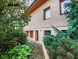 Prodej rodinného domu, Praha - Řeporyje, Havlůjové, 300 m2