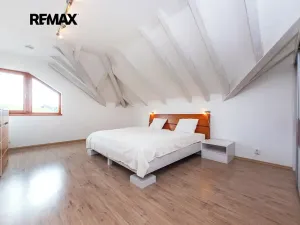 Prodej rodinného domu, Praha - Řeporyje, Havlůjové, 300 m2